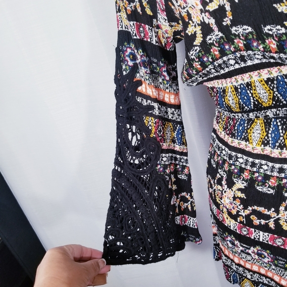 Millau pattern multicolor long sleeves romper.  XS - Picture 5 of 12